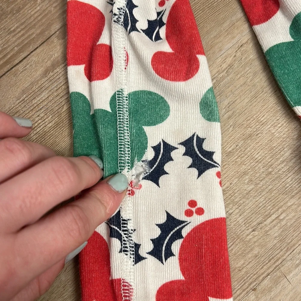 Hanna Andersson Christmas Mickey Mouse pajama set - Picture 5 of 5